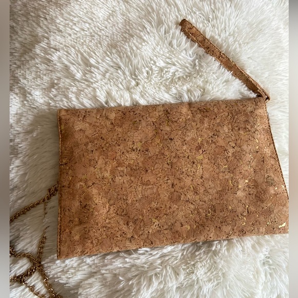 SALE! Sustainable cork, elegant versatile, envelope purse- Next Level NWOT - Picture 6 of 6